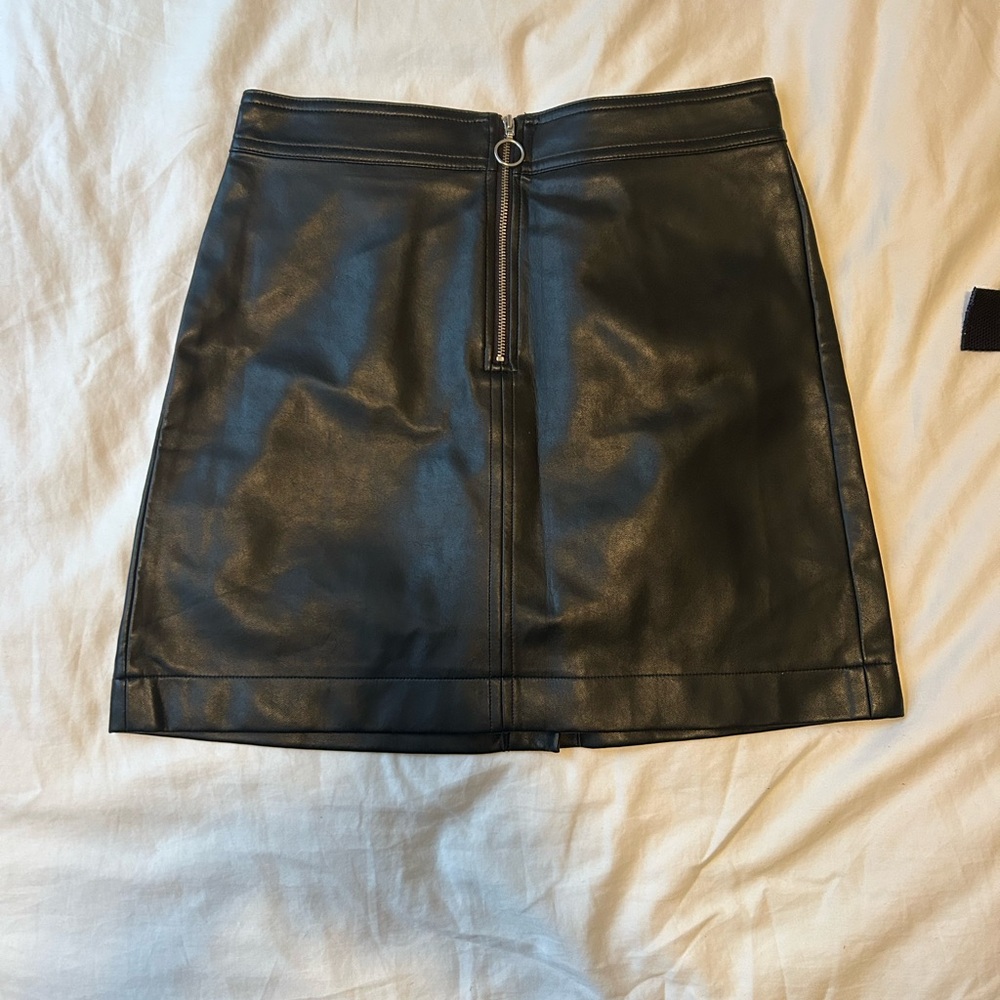 Black skirt